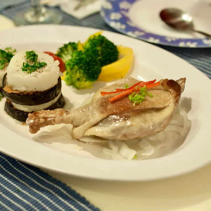 也是差不多十年前開私廚做的的油封鴨腿