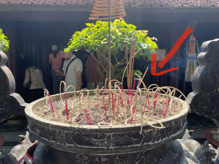 越南祭拜的香爐
