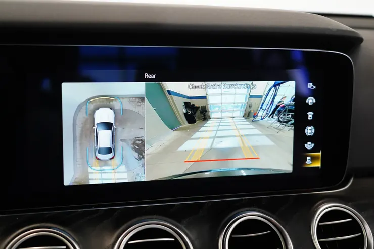 環景與到車顯影