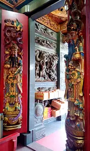 莊嚴隆重的門神(圖片截圖於網路)