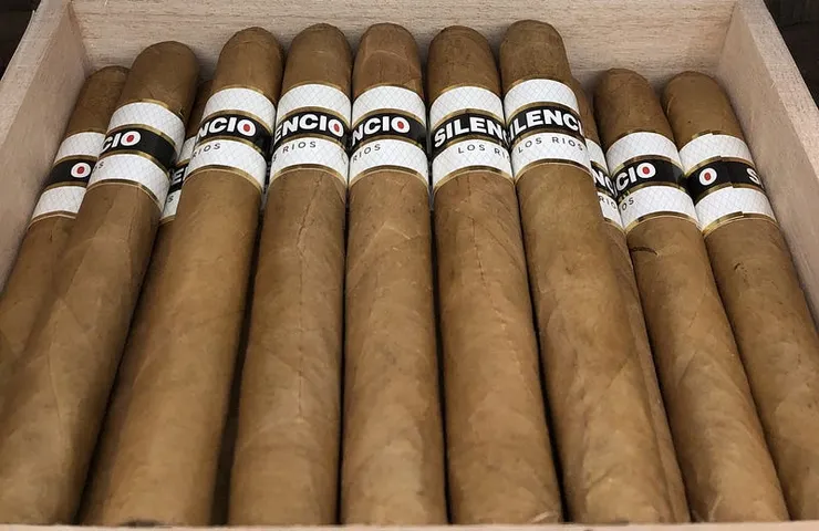 Silencio Red&nbsp;Dot紅點