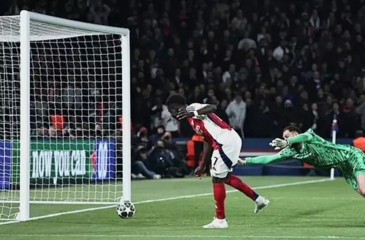 沙卡推過門將後射入空門助阿仙奴追至1:2