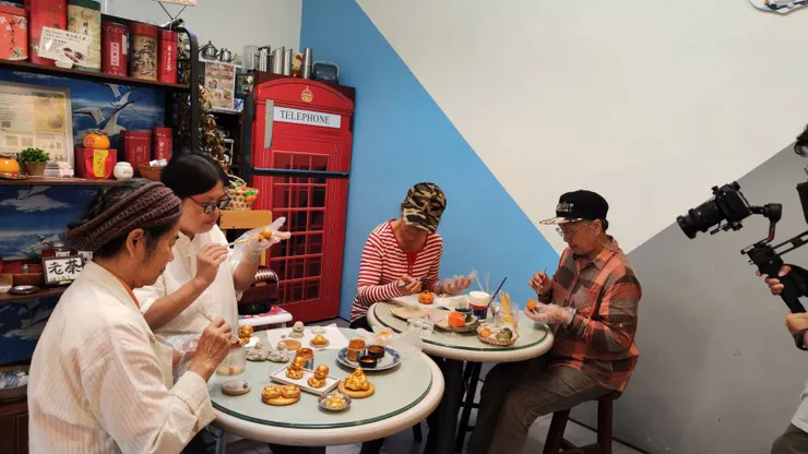 彩繪裡的峨眉記憶