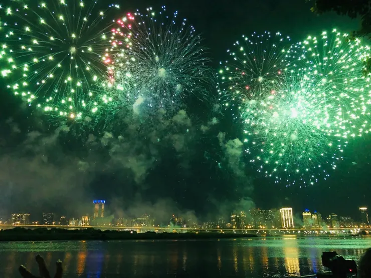 我還是認真用眼睛看比較實在