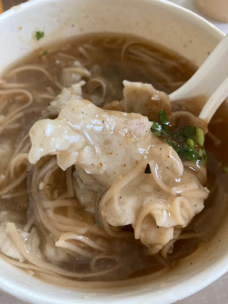 台中的麵線羹就好好吃啊!
