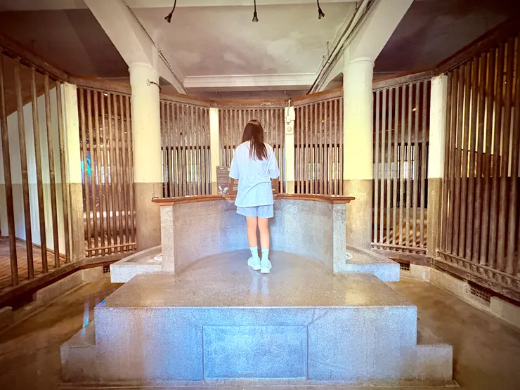 扇形牢房監視台