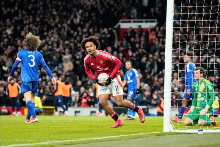 施亞斯成功補中助曼聯追和1:1