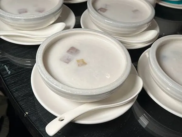 (新莊美食)典華雅聚~窯烤櫻桃鴨二吃、經典粵菜、創意港點樣樣