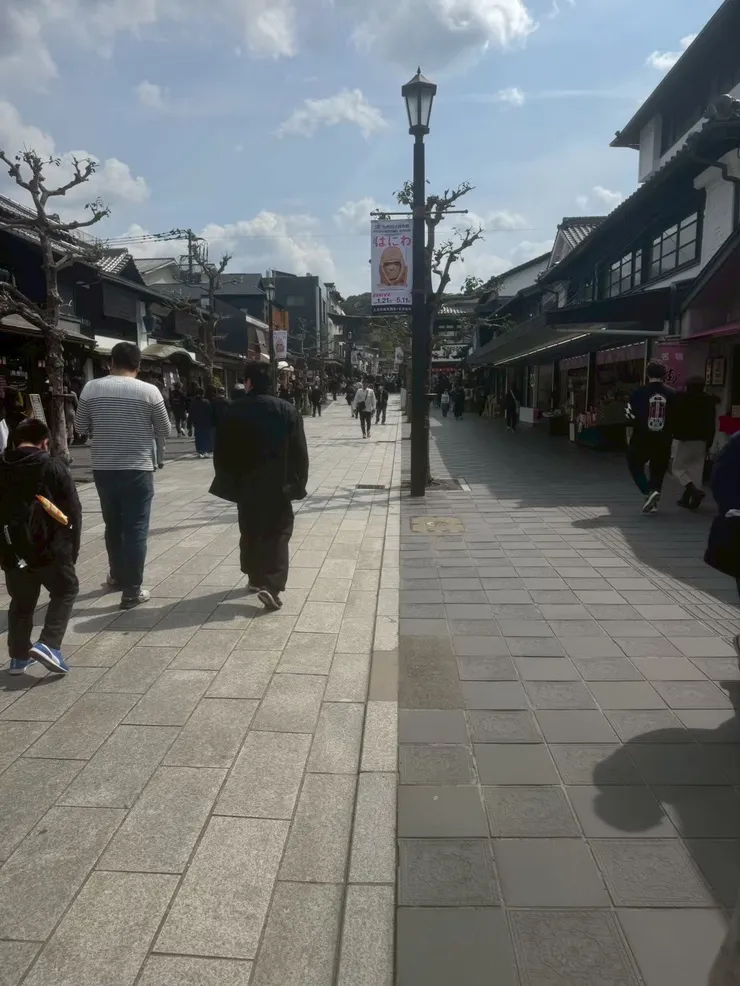 人潮變多的表參道