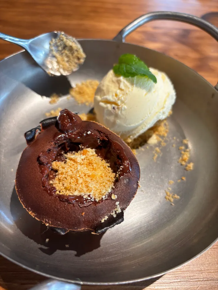 甜點熔岩巧克力（準備入口照）