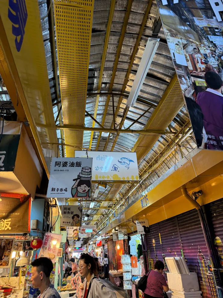 看似平常的一條市場街