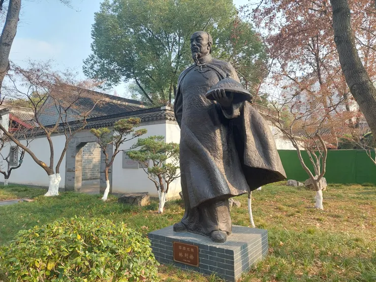 總統府內的林則徐銅像