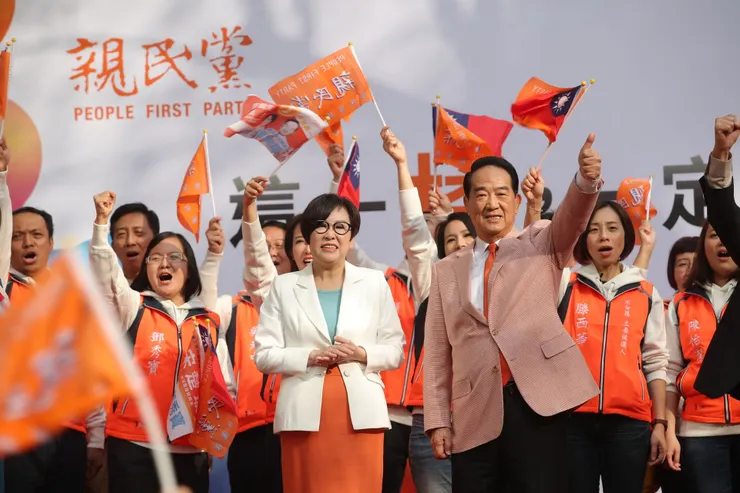宋楚瑜離開國民黨自組親民黨時,一段時間還是台灣具有相當聲量的政治人物