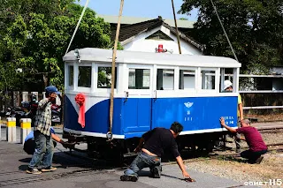 對齊軌道準備落地