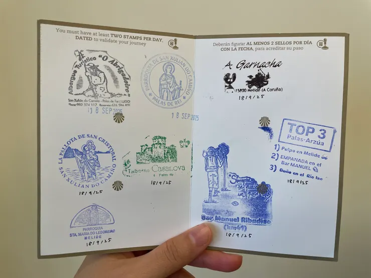 店家自己做的海報印章好可愛