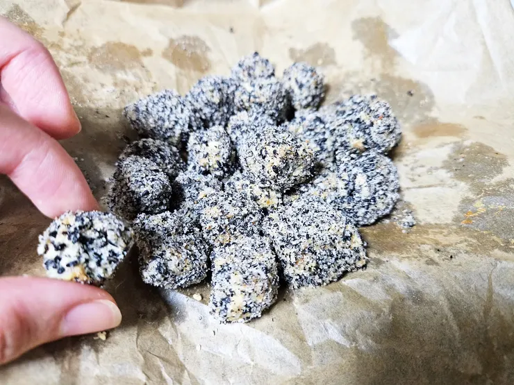 也嘗試過在糖粉加一點點椰蓉。