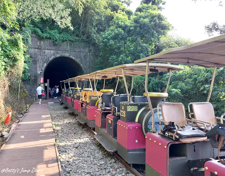 ▲苗栗三義-舊山線鐵道自行車C路線,龍騰站/圖片來源:Betty's Jump Diary