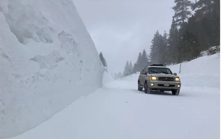 今年三月海拔2500公尺處的積雪