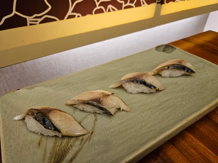 來到最後一道了!炙燒魚握壽司,筆者也忘了是什麼魚XD
