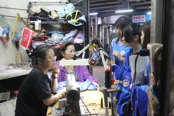 透過實際踏查,學生與在地居民出現了另一種建立連結的途徑。