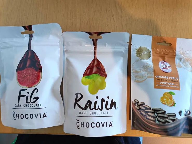 對戶外用品無感，對零食就有反應了！(這三款都不是日本做的，橘皮那款比較好吃)