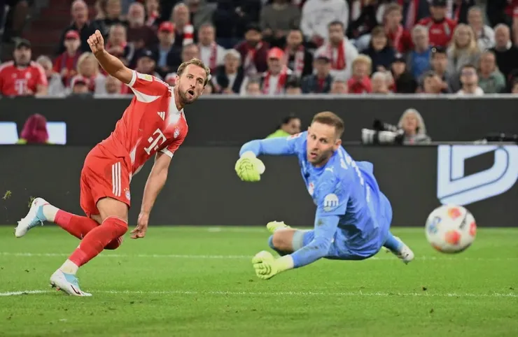 哈利簡尼大演帽子戲法助拜仁慕尼黑狂勝6:0