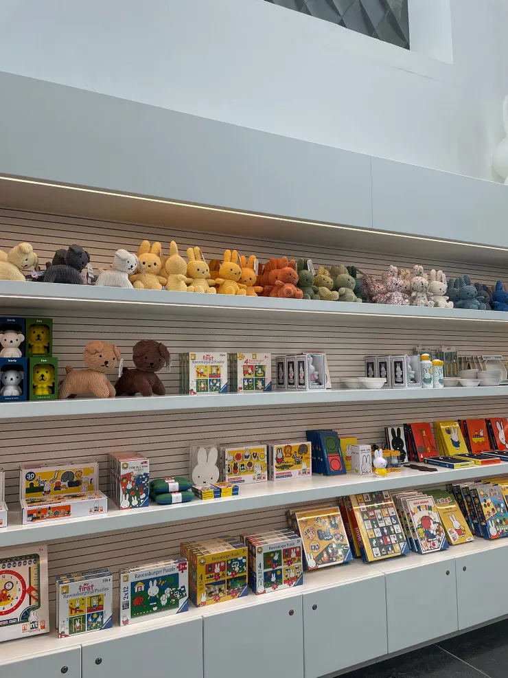 不同類型的miffy商品