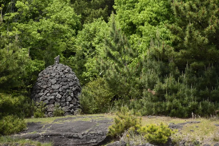 濟州島的民間文物 방사탑（bangsatab）。