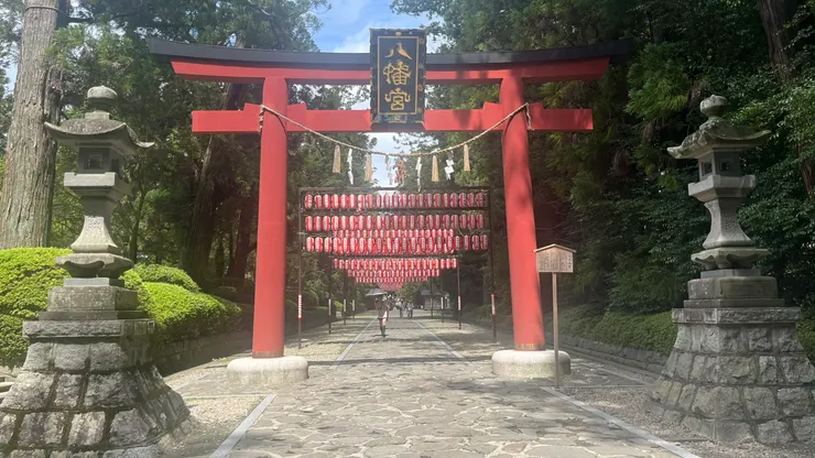 這邊從鳥居開始，就覺得很有氣勢。