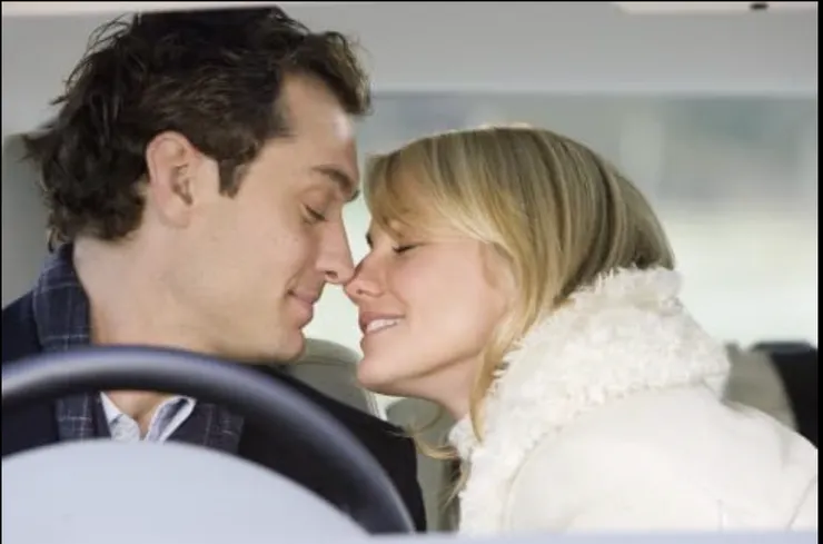 交換房屋的對象來到英國，愛上了凱特溫絲蕾戲中的弟弟