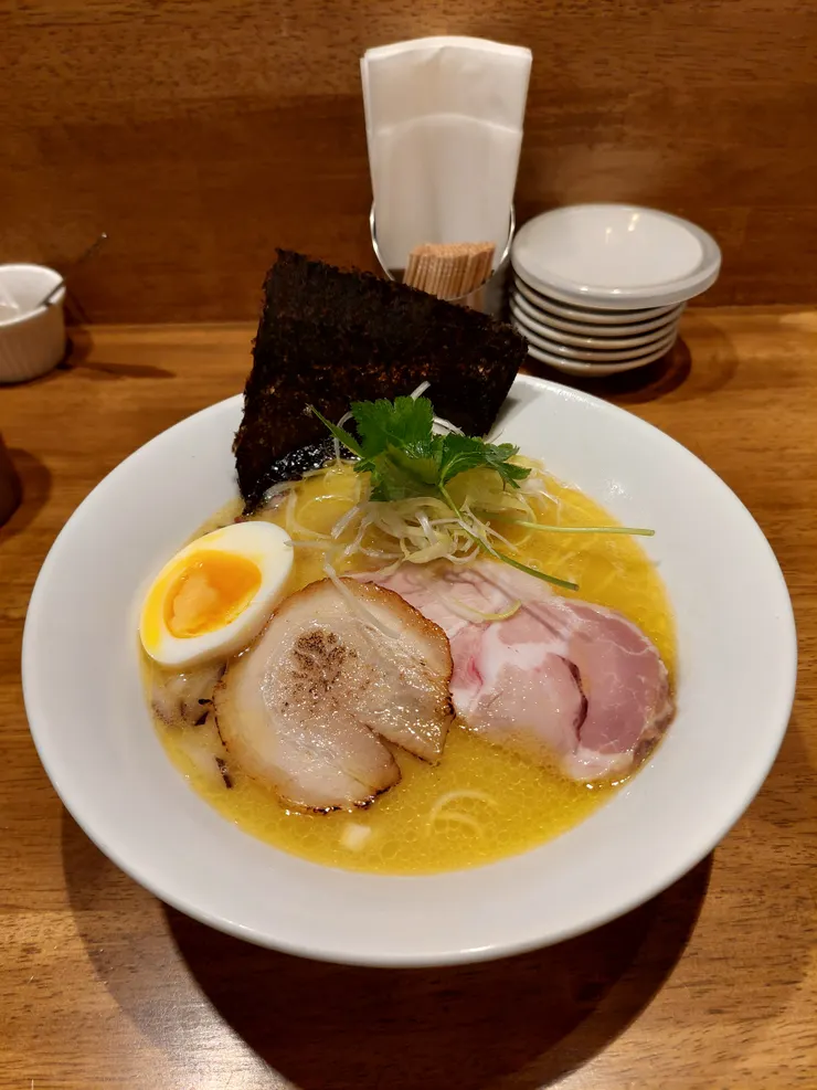 應該是超濃雞湯口味 一照庵x一風堂拉麵