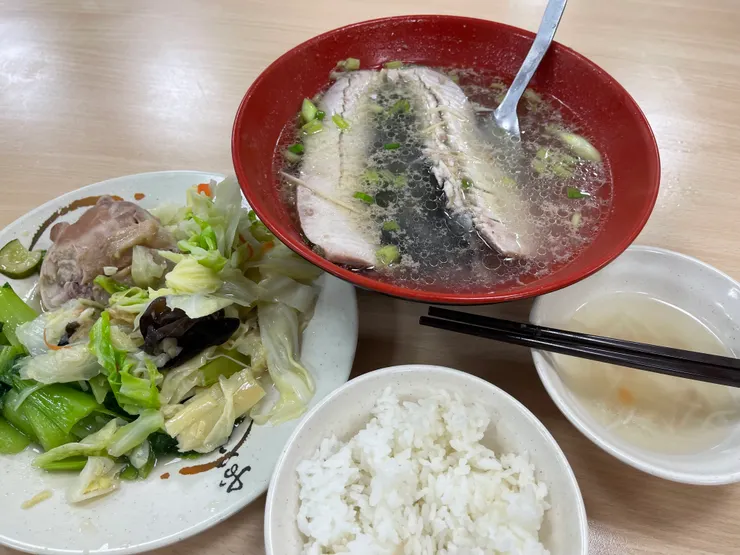 食堂大姐熱情的重量