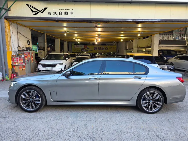 BMW M760LI韓規外匯車