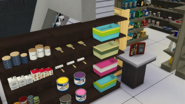 這邊的貨架是五金等家居雜貨。