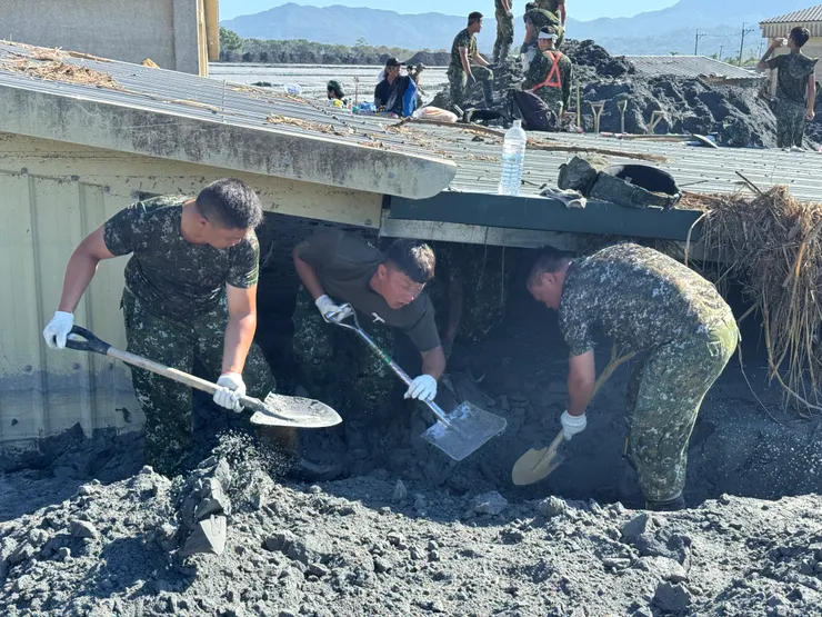 早上七點出現的國軍