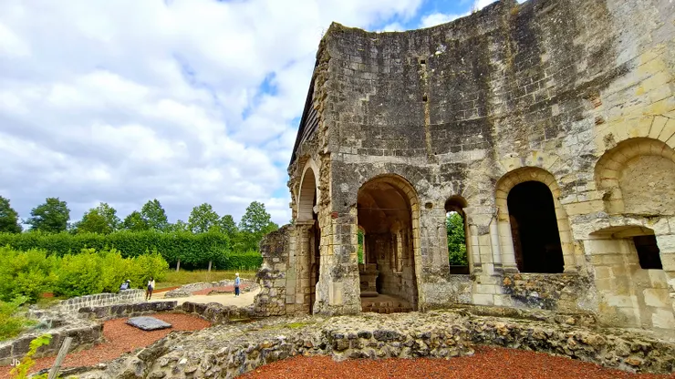 【千年歷史仍難免毀於二戰兵燹！修道院廢墟。】