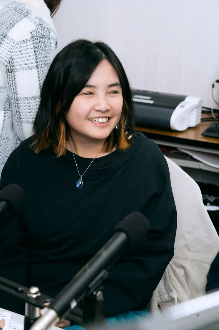 （圖說：憶銖老師隨著課程與學員一起交流，一起戲劇表演，一起寫作，對她來講也跟著一起被療癒了。）