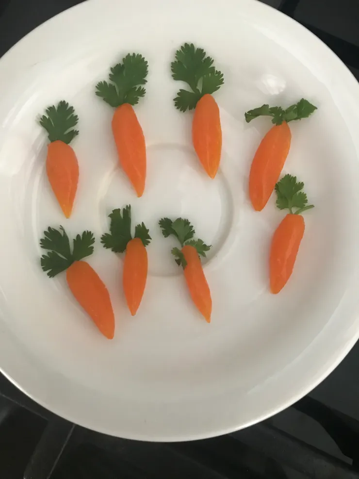 就是少了做這個迷你胡蘿蔔的材料