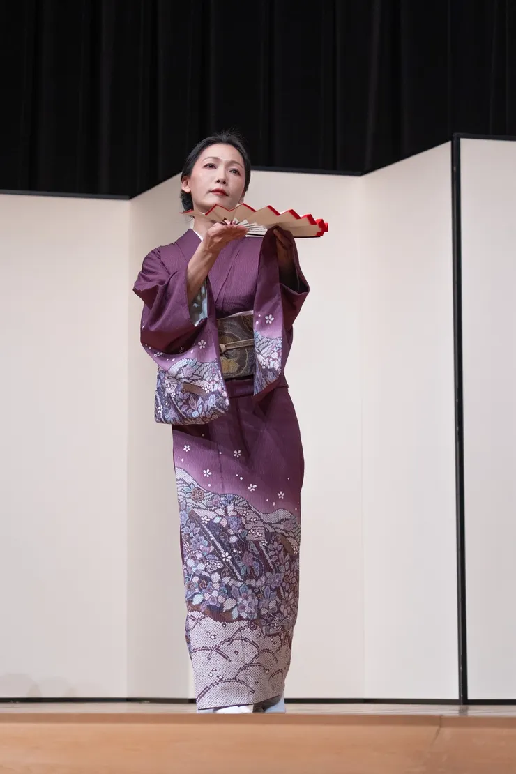 日本舞的姿態相當優美。（照片提供：Yuu）