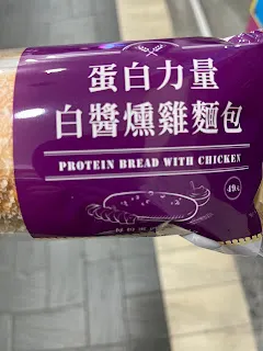 擁抱不確定是實踐顯化法則的過程中會遇到的,不管是旅行或AI,都會有不確定的成分存在。因此,就不要被所謂的標準答案這樣的觀念所綁住,也可以說去思考:要如何把現況改變的更好?而不是因為不確定就不去思考了。