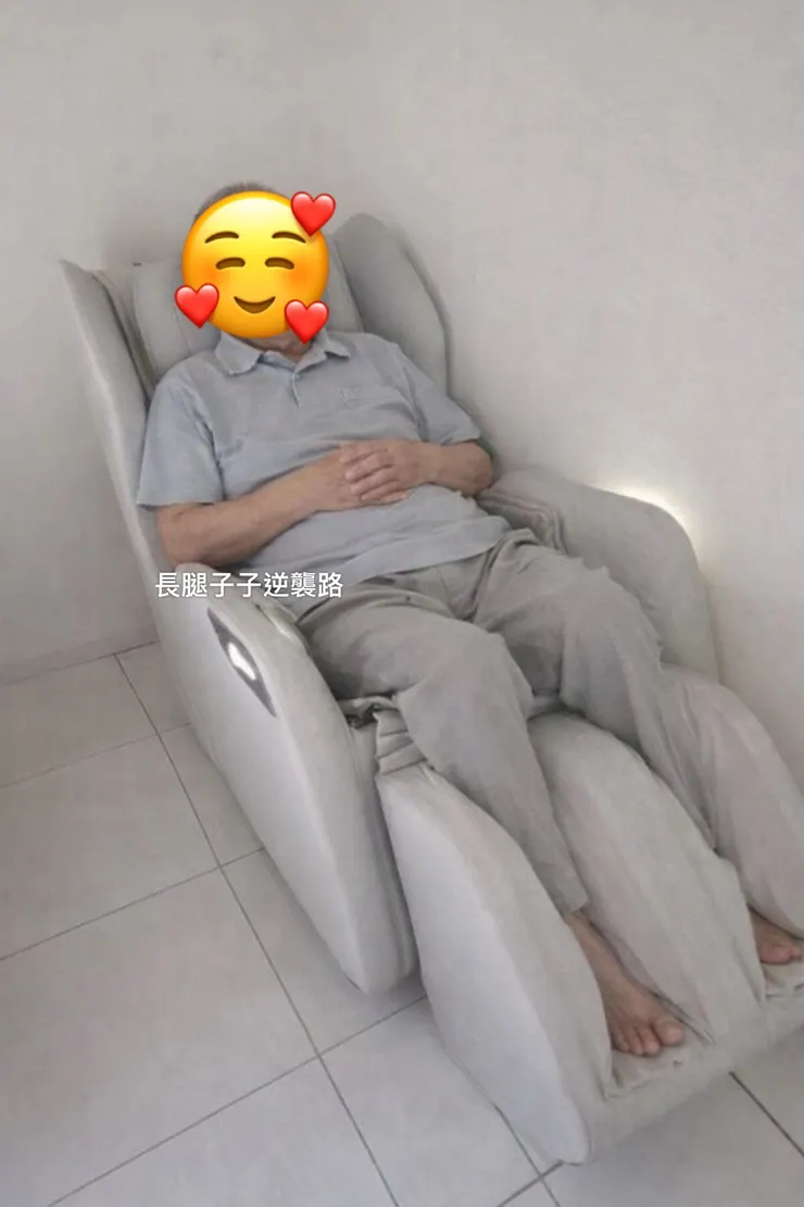 我家阿公說他不好意思露臉XD