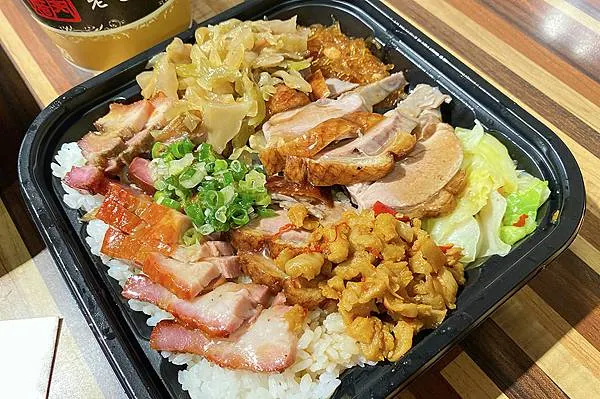 名門燒臘│超過四十年燒臘傳奇-中山區美食、伊通街美食推薦
