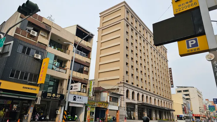 台南富信大飯店地理位置絕佳!