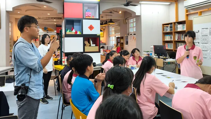 工作室與埤頭國中教師共同開設的「路透社」,合作至今來到第三個學期,仍在共同摸索合適的課程模式。