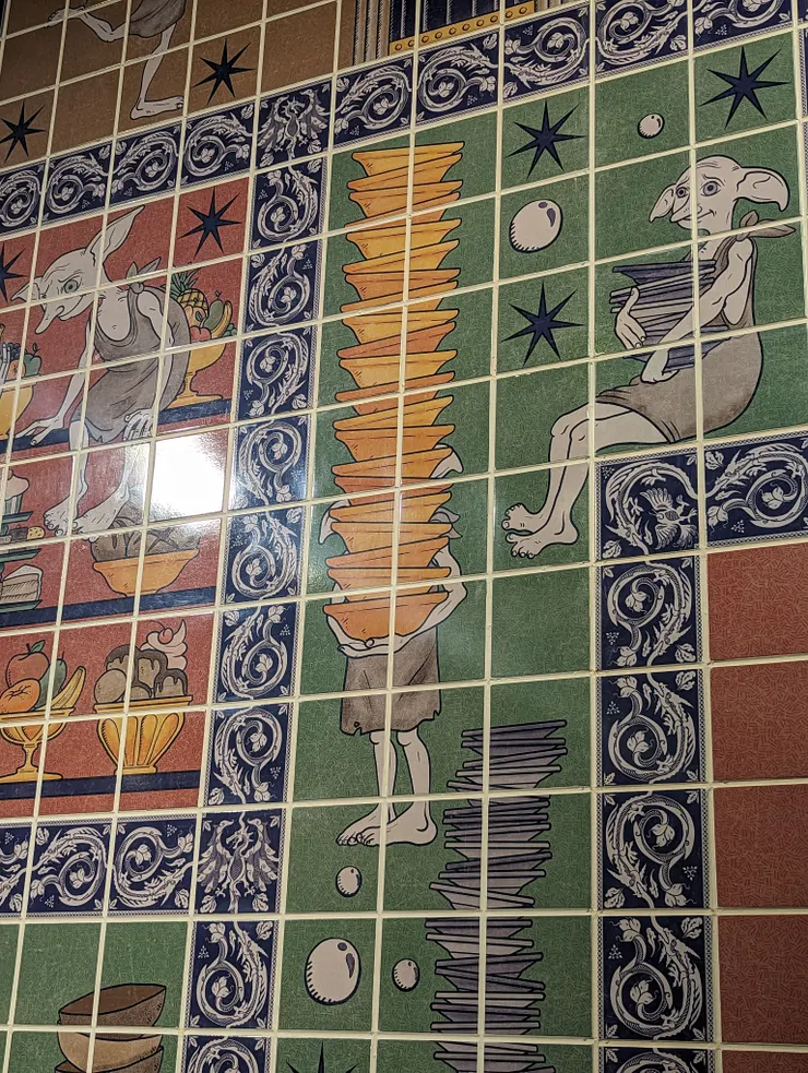 這個碗也堆得太高了~~~