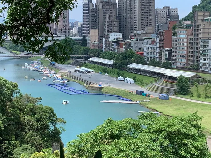 心心：視野可以看得好遠喔！