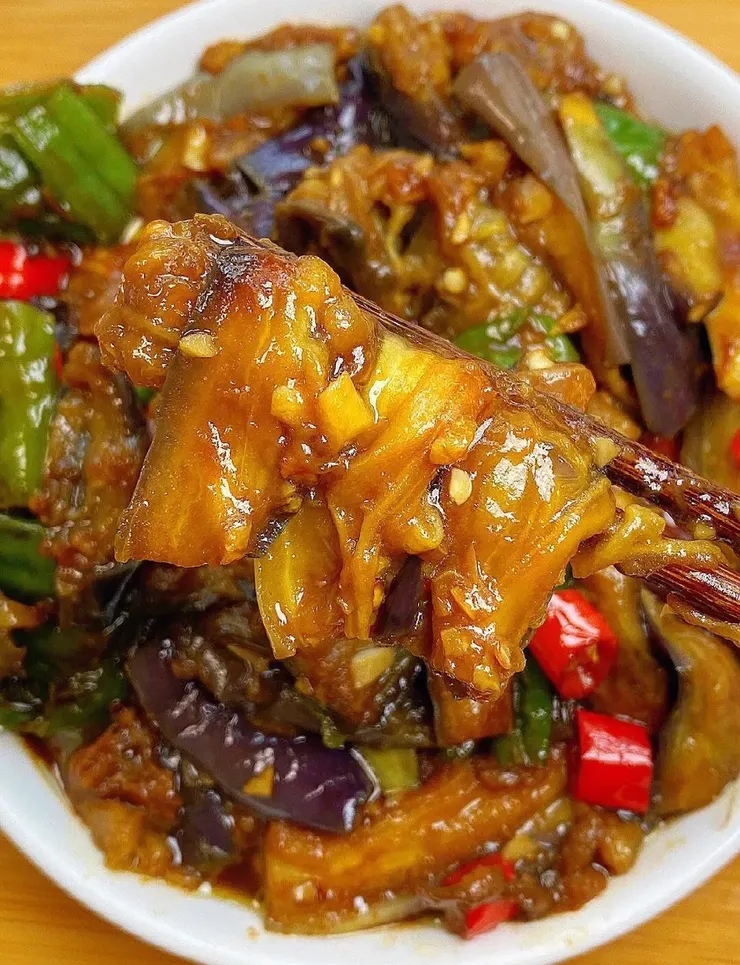 青椒米辣炒茄子