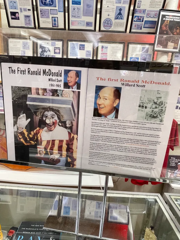 麥當勞叔叔以前的造型～