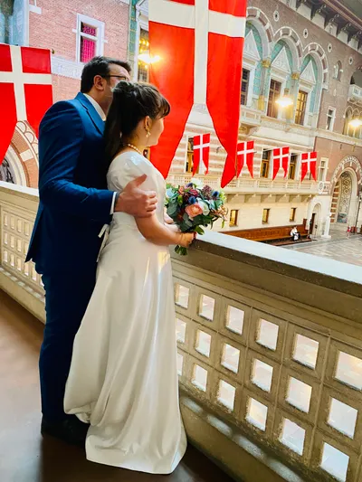 TOP 5 文章: 哥本哈根市政廳重溫 "我願意" 的喜氣