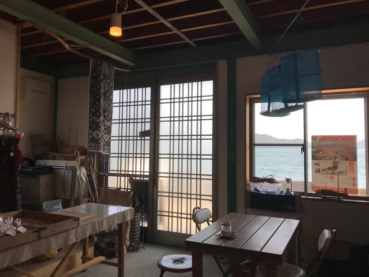 汀の精一隅，還能看見外面的湖呢（YUKEN攝）